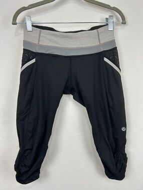 Vintage Y2K Lululemon pants capri pockets ruched edge Black / Gray sz 6 yoga